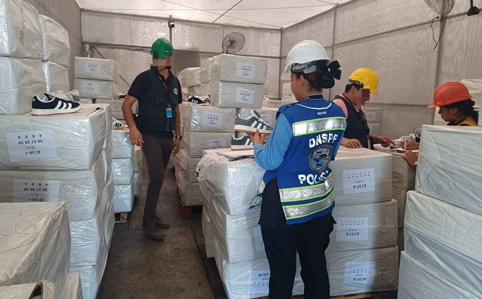 Operativo en Puerto Cortés evita ingreso de mercancía falsificada valorada en L 44.7 millones